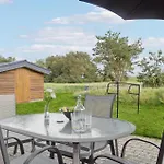 別荘 4 Bedroom Stunning In Knebel