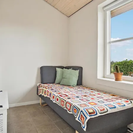 Feriehus 4 Bedroom Stunning In Knebel