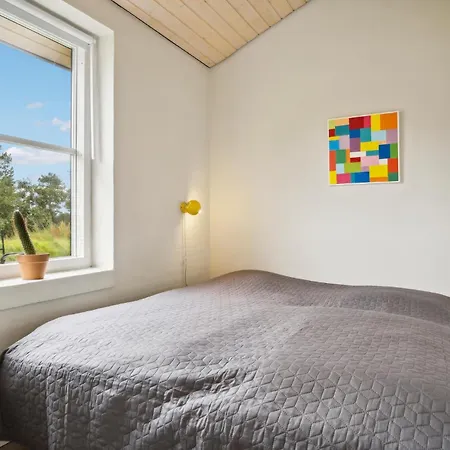 4 Bedroom Stunning In * Knebel