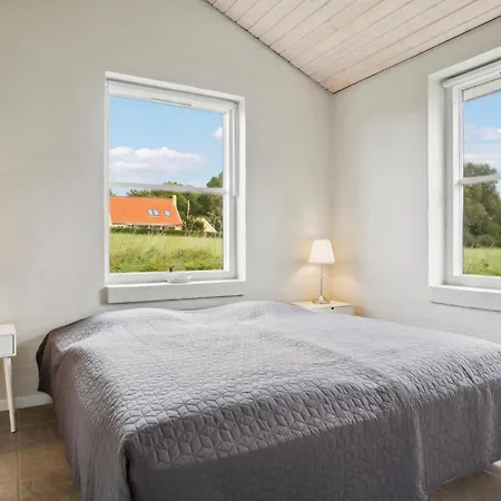 Vakantiehuis 4 Bedroom Stunning In Knebel