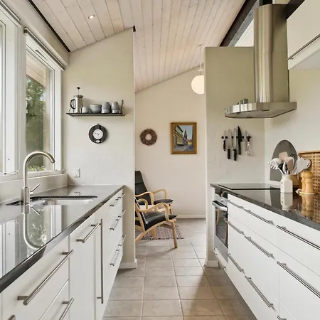 4 Bedroom Stunning In Feriehus