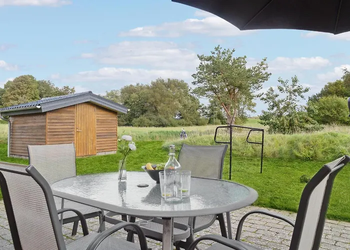 Feriehus 4 Bedroom Stunning In Knebel